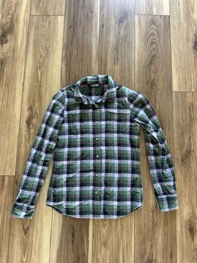 The North Face womens Button-Down long sleeve Shirt size small